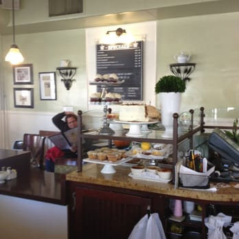 Jongewaard's Bake n Broil - Pies , Cakes, Tarts, Muffins! - American Near Me - Long Beach, California