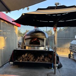 Silverado Market & Bakery - Wood burning pizza oven