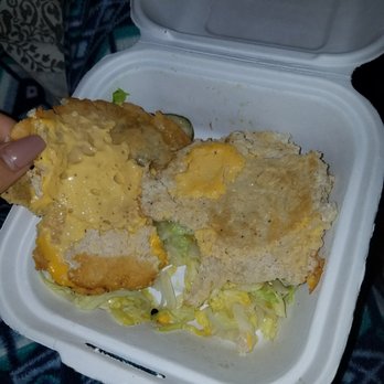 Harlem Shake - Harlem Classic Burger with no bun. Turkey meat instead. Cold, lifeless, old lettuce, no tomatoes/onions. Meat non-existent. - American Near Me - New York, New York