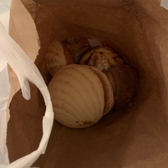El Pavo Bakery - Bakeries Near Me - Los Angeles, California