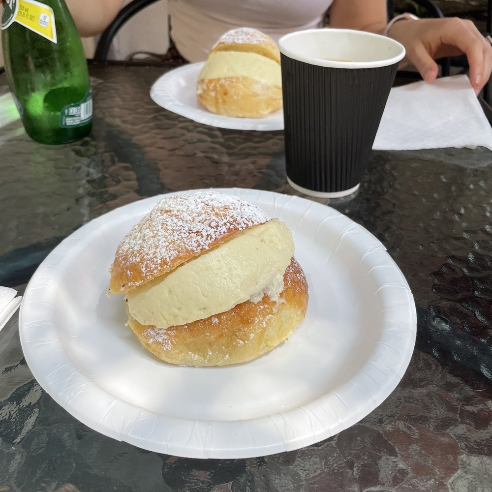 Le Chambertin - Wonderful experience and delicious pastries! - Desserts Near Me - Charleston, South Carolina
