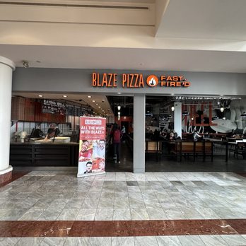 Blaze Pizza - Exterior - Pizza Near Me - San Francisco, California Blaze Pizza - Exterior - Pizza Near Me - San Francisco, California