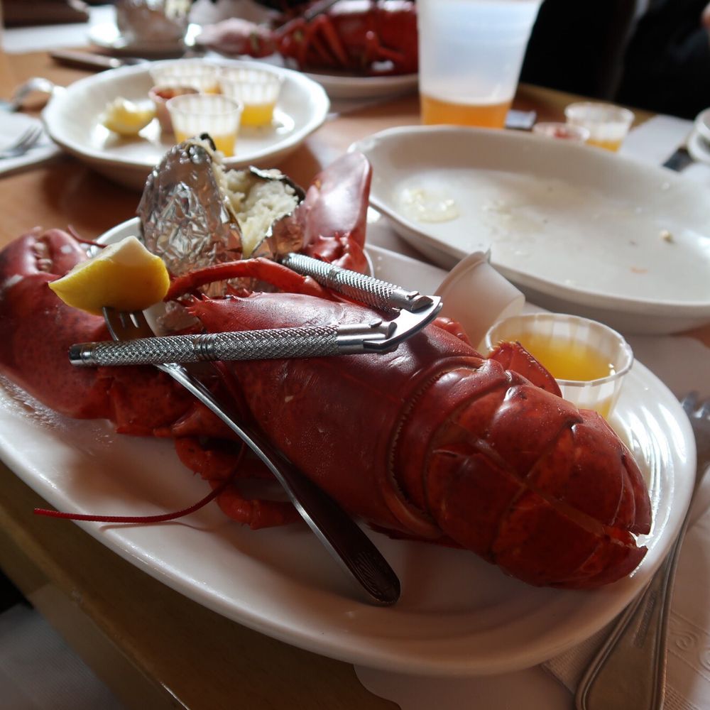 Pub 199 - Lobster - Steakhouses Near Me - Mount Arlington, New Jersey