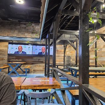 Southside BBQ Co - Sitting area - Barbeque Near Me - Montebello, California Southside BBQ Co - Sitting area - Barbeque Near Me - Montebello, California