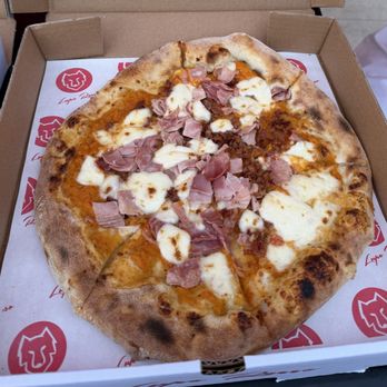 Lupo Rosso - Long Island Hawaiian (no honeycomb). Pineapple puree as a base. - Pizza Near Me - Long Island City, New York