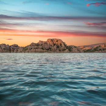 Sarah Allen - Kayaking on Willow Lake in Prescott, Arizona. - Real Estate Agents Near Me - Prescott, Arizona Sarah Allen - Kayaking on Willow Lake in Prescott, Arizona. - Real Estate Agents Near Me - Prescott, Arizona