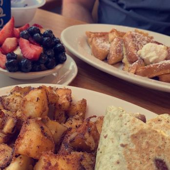The Peabody Diner - Sausage, egg and American cheese wrap, home fries and full order of French toast, fresh fruit. - Breakfast & Brunch Near Me - Peabody, Massachusetts The Peabody Diner - Sausage, egg and American cheese wrap, home fries and full order of French toast, fresh fruit. - Breakfast & Brunch Near Me - Peabody, Massachusetts