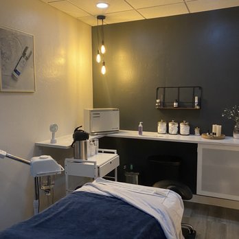 Taylor'd Skin Studio - Treatment Room - Skin Care Near Me - San Marcos, California Taylor'd Skin Studio - Treatment Room - Skin Care Near Me - San Marcos, California
