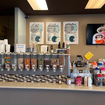The Swirl - a counter with a variety of drinks - Ice Cream & Frozen Yogurt Near Me - North Bend, Washington The Swirl - a counter with a variety of drinks - Ice Cream & Frozen Yogurt Near Me - North Bend, Washington