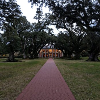 Oak Alley - Landmarks & Historical Buildings Near Me - Marrero, Louisiana Oak Alley - Landmarks & Historical Buildings Near Me - Marrero, Louisiana
