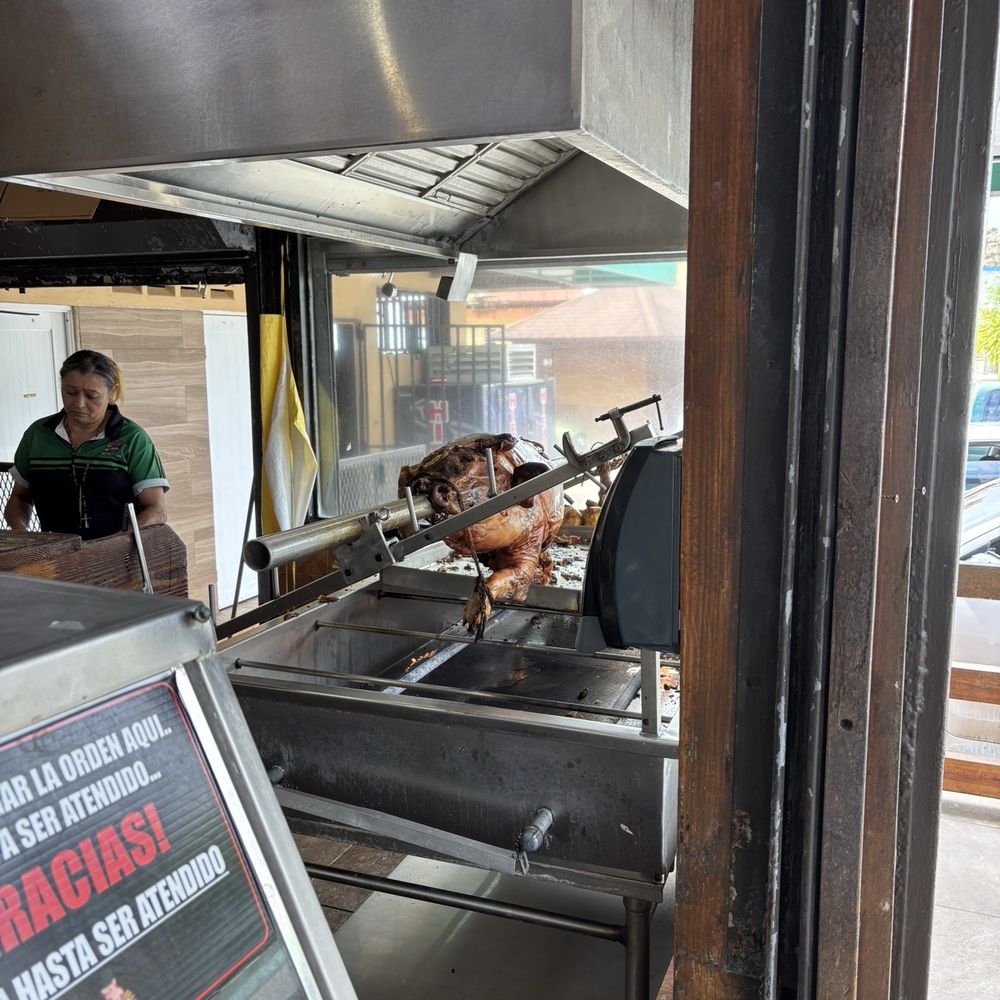 Roasted pork (Lechon)