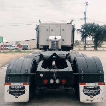 Big Rig Truck Accessories - Auto Parts & Supplies Near Me - New Braunfels, Texas Big Rig Truck Accessories - Auto Parts & Supplies Near Me - New Braunfels, Texas