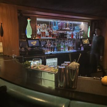 Sid Gold’s Request Room - Bar area - Cocktail Bars Near Me - Nashville, Tennessee Sid Gold’s Request Room - Bar area - Cocktail Bars Near Me - Nashville, Tennessee