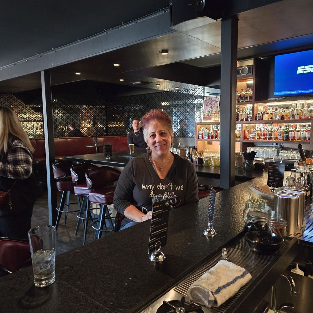 Lo-Bar Social - Friends having g fun! - Bars Near Me - Reno, Nevada Lo-Bar Social - Friends having g fun! - Bars Near Me - Reno, Nevada