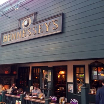 Hennessey's Tavern - Hennessey's Entrance - Irish Pub Near Me - Manhattan Beach, California