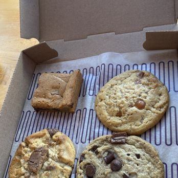 Insomnia Cookies - Desserts Near Me - San Diego, California