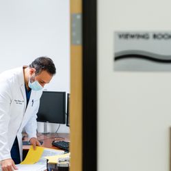 Rojeh Melikian, MD - Spine Surgeon - Dr. Rojeh Melikian, M.D., is an award-winning orthopedic surgeon in California, practicing minimally invasive and non-invasiv...