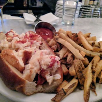 Neptune Oyster - Lobster roll good God - Seafood Near Me - Boston, Massachusetts Neptune Oyster - Lobster roll good God - Seafood Near Me - Boston, Massachusetts