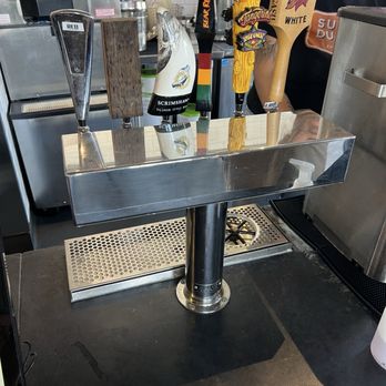 Super Duper Burgers - 8/24/25 FYI. Beer taps. - Burgers Near Me - Berkeley, California Super Duper Burgers - 8/24/25 FYI. Beer taps. - Burgers Near Me - Berkeley, California