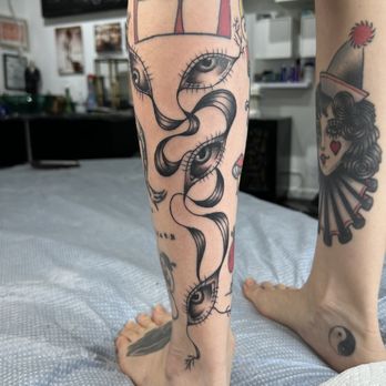 Behind The Circle - By Michael - Tattoo Near Me - Brooklyn, New York