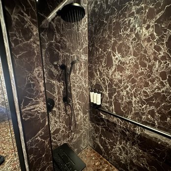 Chase Sapphire Lounge - Shower area in the Spa Shower room - Airport Lounges Near Me - Grapevine, Texas