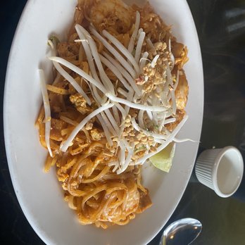 Champa Thai & Sushi - Pad Thai with shrimp - Sushi Bars Near Me - Raleigh, North Carolina