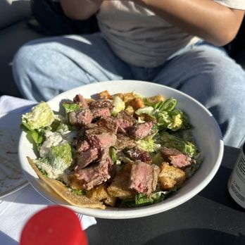 High Rooftop Lounge - Steak Caesar salad - Lounges Near Me - Venice, California High Rooftop Lounge - Steak Caesar salad - Lounges Near Me - Venice, California