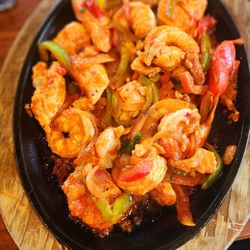 Cilantros - SIZZLING SEAFOOD FAJITAS