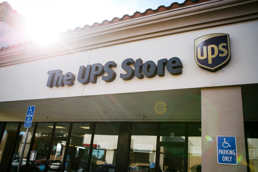 THE UPS STORE 10 Photos & 31 Reviews Printing Services 1350 E