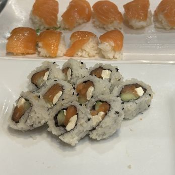 New Tin Tin Buffet - Philadelphia roll, salmon nigiri - Chinese Near Me - Medford, Oregon New Tin Tin Buffet - Philadelphia roll, salmon nigiri - Chinese Near Me - Medford, Oregon