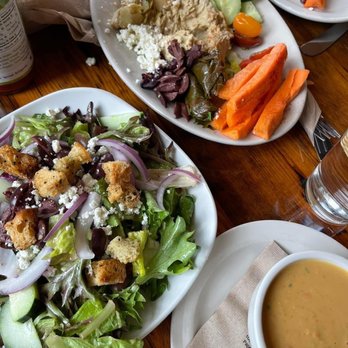 Everybody's Brewing - Hummus, beer cheese and a salad! - Brewpubs Near Me - White Salmon, Washington Everybody's Brewing - Hummus, beer cheese and a salad! - Brewpubs Near Me - White Salmon, Washington