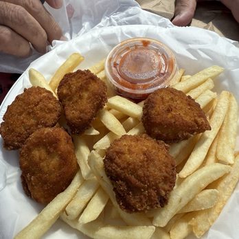 Petes Fish & Chips - 5 piece chicken nugs n chips.. the sauce is tangy spiced and sweet. - Seafood Near Me - Tolleson, Arizona Petes Fish & Chips - 5 piece chicken nugs n chips.. the sauce is tangy spiced and sweet. - Seafood Near Me - Tolleson, Arizona