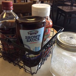 H Cafe - All the routine English condiments