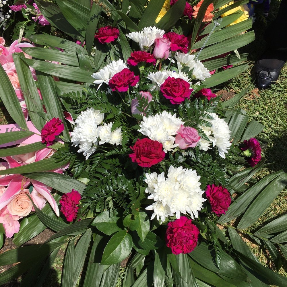 Magnolia Flowers - Florists Near Me - Riverside, California