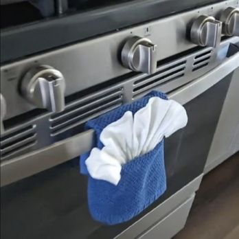 Guendy’s Cleanin Services - Cute folding on our clean oven - Home Cleaning Near Me Guendy’s Cleanin Services - Cute folding on our clean oven - Home Cleaning Near Me