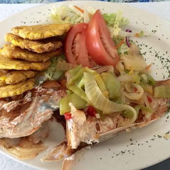 De Jesús Restaurant - Fried red snapper with tostones - Seafood Near Me - Ponce, Puerto Rico De Jesús Restaurant - Fried red snapper with tostones - Seafood Near Me - Ponce, Puerto Rico