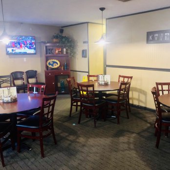 Kinsey's Italian Cafe - Dining space - Cafes Near Me - McCordsville, Indiana