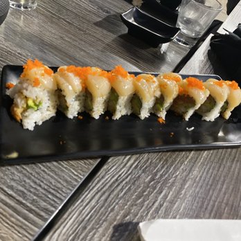 ENSUI SUSHI - Hokkaido Scallops Roll - Sushi Bars Near Me - Del Mar, California ENSUI SUSHI - Hokkaido Scallops Roll - Sushi Bars Near Me - Del Mar, California