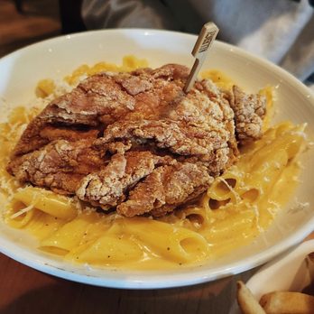 Nose Dive - GLUTEN FREE fried chicken and Mac 'n Cheese - Gastropubs Near Me - Greenville, South Carolina Nose Dive - GLUTEN FREE fried chicken and Mac 'n Cheese - Gastropubs Near Me - Greenville, South Carolina