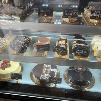 Vanilla Espresso French Café - Various desserts - Breakfast & Brunch Near Me - Miami Lakes, Florida
