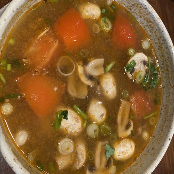 Kin Long Beach - Tom Yum - Thai Near Me - Long Beach, California