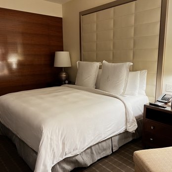 Four Seasons Hotel - Room is a bit dated - Hotels Near Me - Baltimore, Maryland Four Seasons Hotel - Room is a bit dated - Hotels Near Me - Baltimore, Maryland