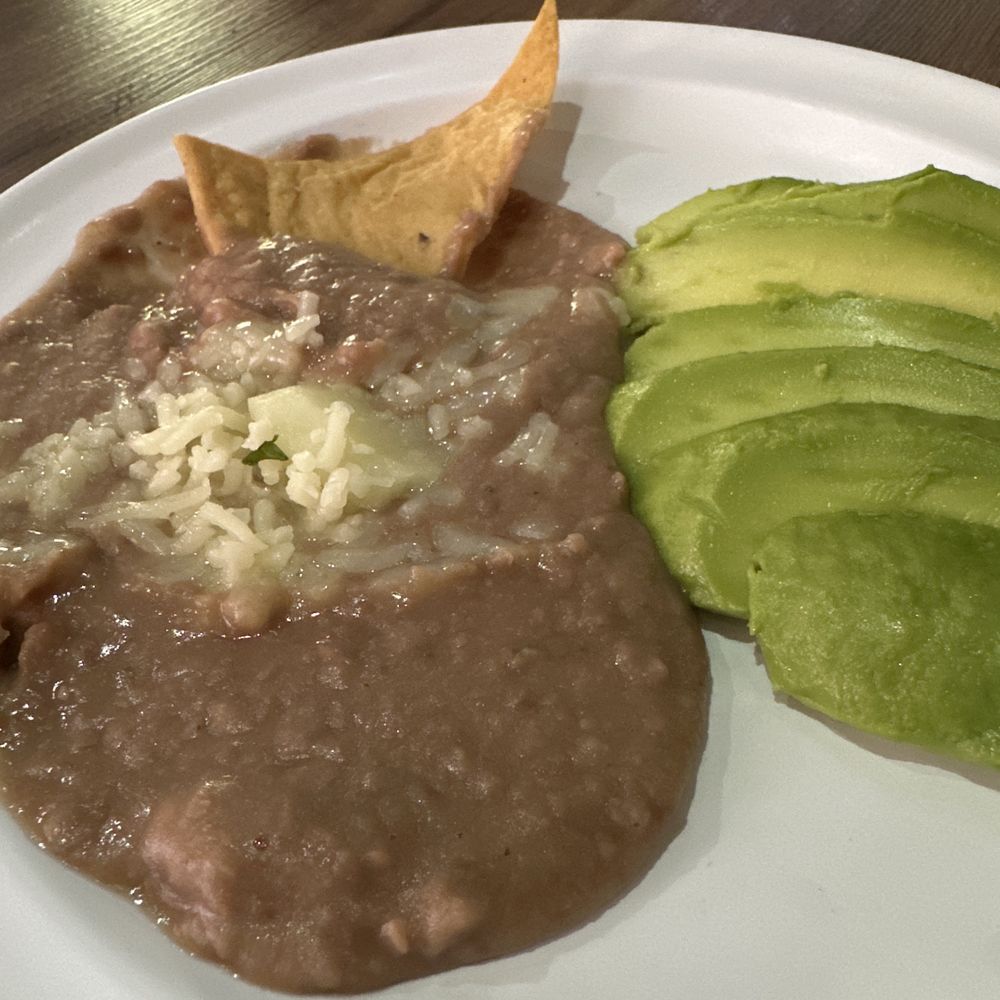 Pancake Place - Yummy frijoles - Breakfast & Brunch Near Me - Tijuana, BCN
