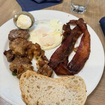 Hash Kitchen - Breakfast & Brunch Near Me - Chandler, Arizona