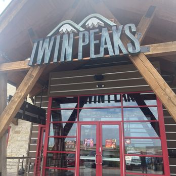 TWIN PEAKS - Updated November 2024 - 222 Photos & 153 Reviews - 3120 S
