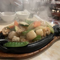 China Station Restaurant - Sizzling seafood plate