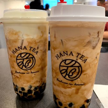 Hana Tea - Large Brown Sugar Milk Tea with Brown Sugar Boba with Cheese Foam on left (50% Sweet / Regular Ice) - Bubble Tea Near Me - Honolulu, Hawaii