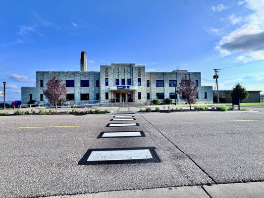 Holman's Table by null
