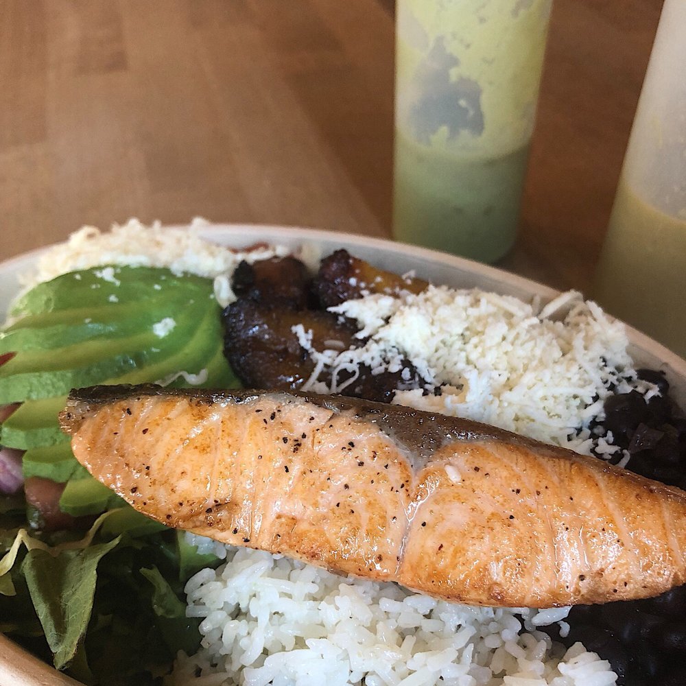 White Maize - *SPECIAL* Seared Salmon - Venezuelan Near Me - Brooklyn, New York White Maize - *SPECIAL* Seared Salmon - Venezuelan Near Me - Brooklyn, New York