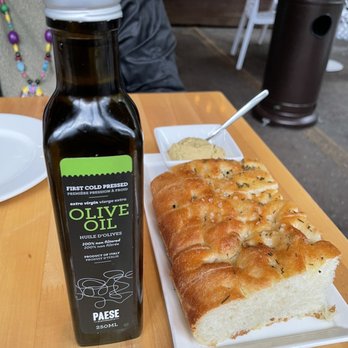 Paese - Bread and Hummus - Italian Near Me - Toronto, Ontario